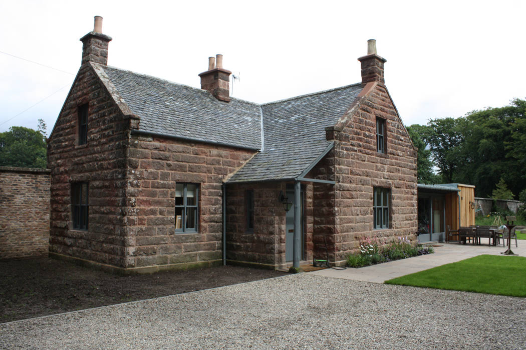 Front Entrance Architects Scotland Ltd Country style houses