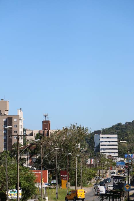 ZAAV-Edificio Comercial-1037, ZAAV Arquitetura ZAAV Arquitetura منازل التراس