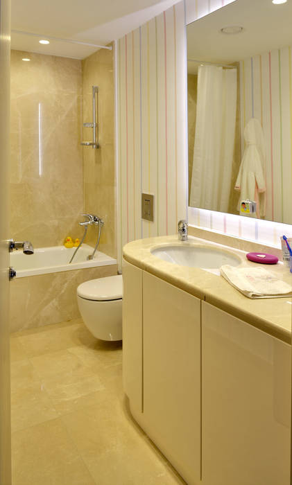 homify Modern Banyo