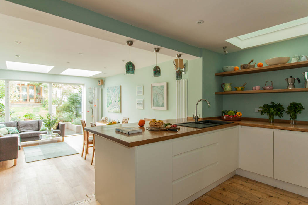 Double storey extension for artist in Bishopston, Bristol Dittrich Hudson Vasetti Architects Kitchen