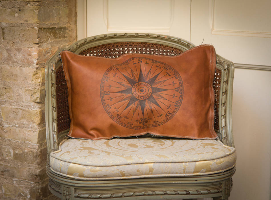 Handmade Leather Cushions, Lu Ink Lu Ink Cuartos de estilo ecléctico Textiles