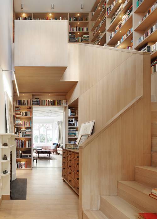 Book Tower House, Platform 5 Architects Platform 5 Architects 모던스타일 복도, 현관 & 계단