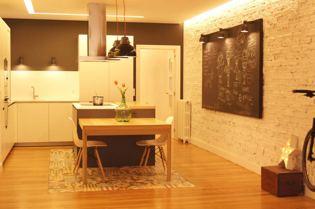 Proyecto de interiorismo para vivienda loft vintage, Sube Interiorismo Sube Interiorismo インダストリアルデザインの キッチン