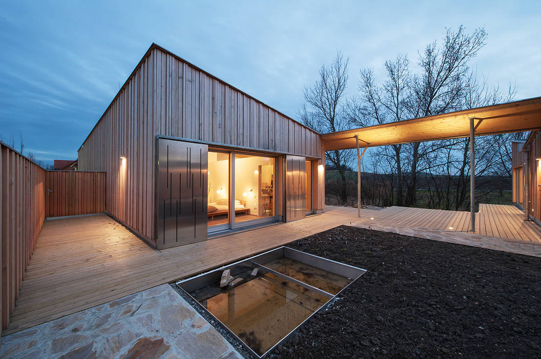 Energieeffizienter Bungalow im Weißtannenkleid, Abendroth Architekten Abendroth Architekten Casas modernas