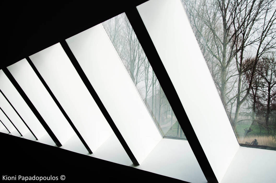 Tijdloze Zeeuwse Woning , Ton Altena Architect Ton Altena Architect Modern corridor, hallway & stairs