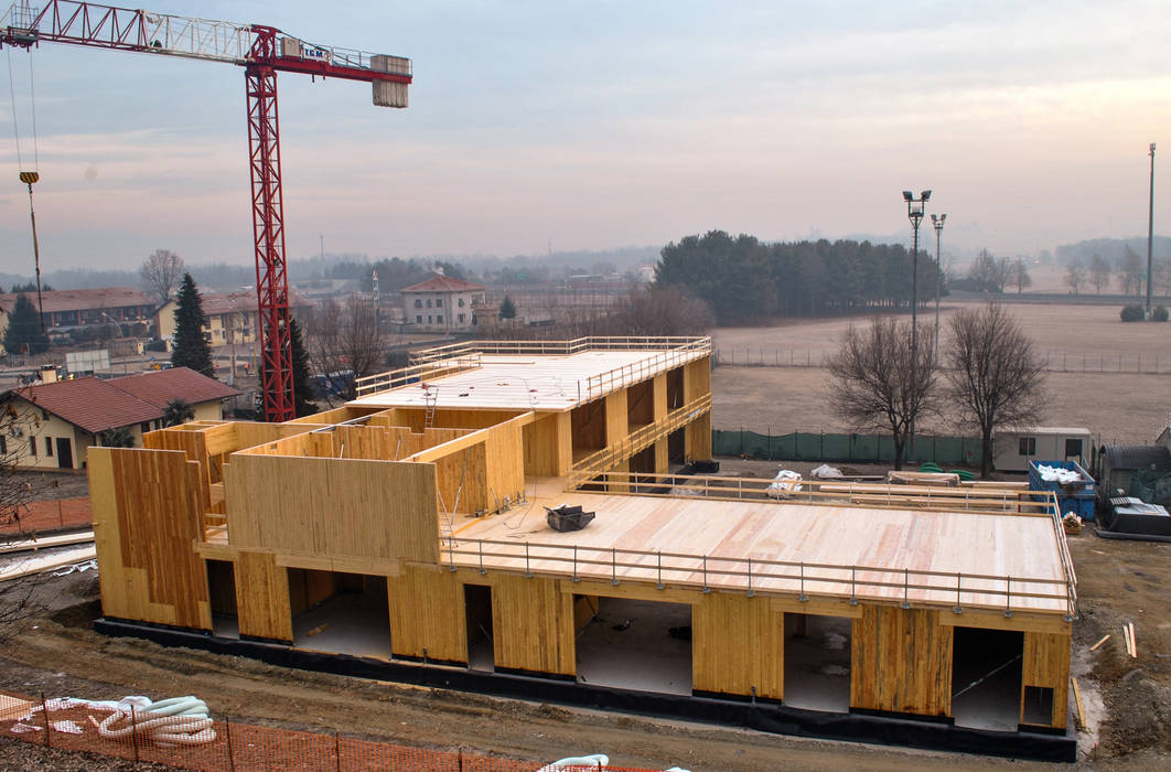 Cantiere: realizzazione della struttura in legno xlam Studio FFwd-Architettura