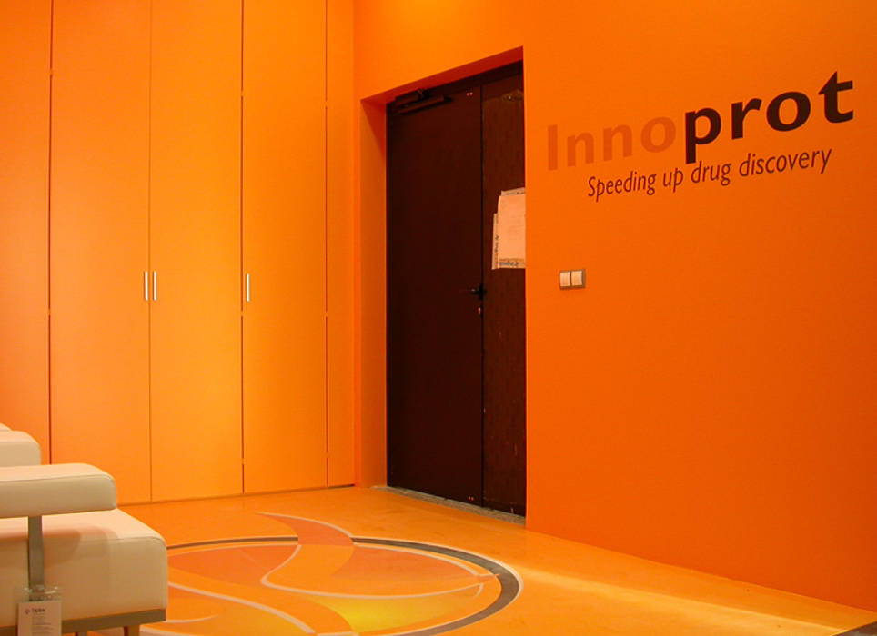 Innoprot Company’s Headquarter / Signage, KXdesigners KXdesigners Espacios comerciales Oficinas y Tiendas