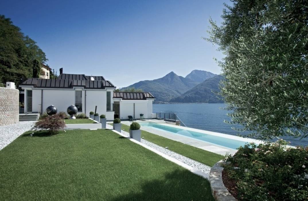 villa privata - lago di Como, SENSIBILE DE ROSALES SENSIBILE DE ROSALES Modern Bahçe