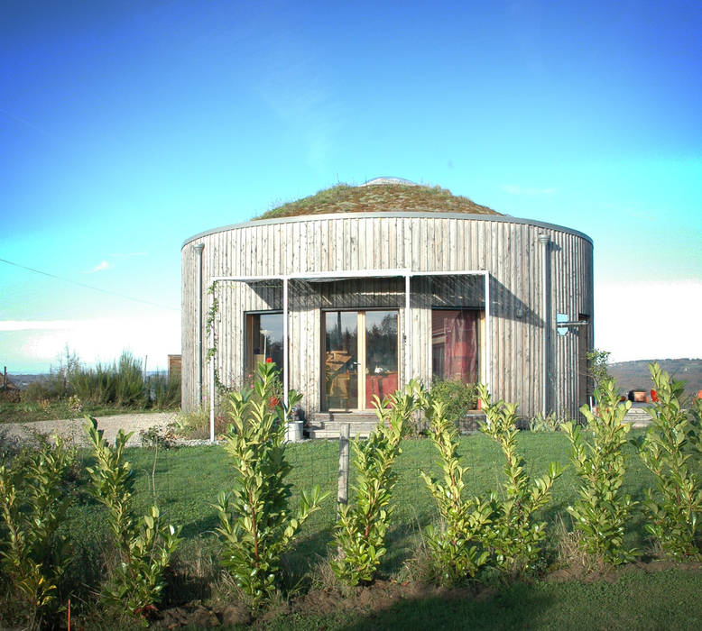 Yourte en bois, Virginie Farges Virginie Farges Modern houses