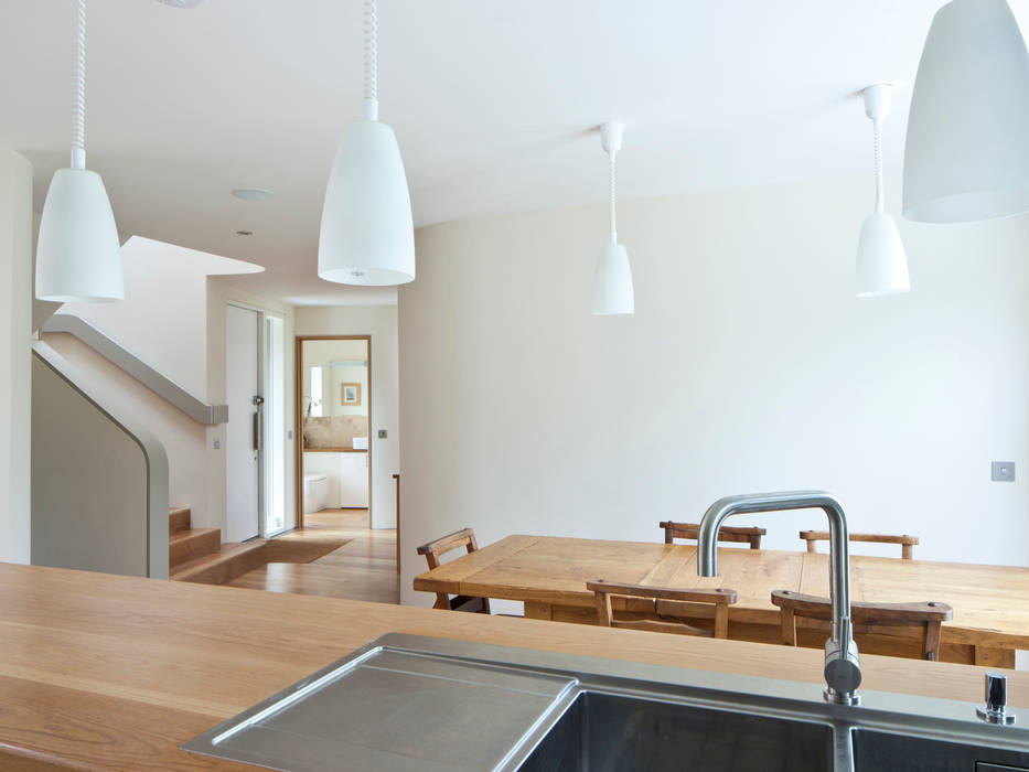 Super Insulated Eco Home Facit Homes Cocinas de estilo moderno