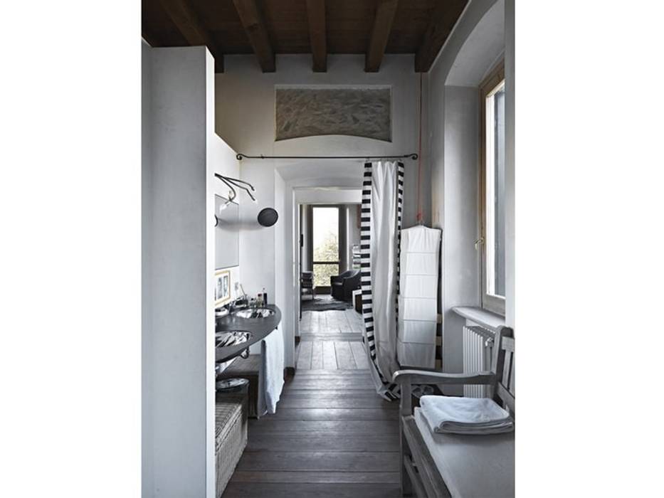 Residenza di campagna, Studio Maggiore Architettura Studio Maggiore Architettura Eclectic style spa