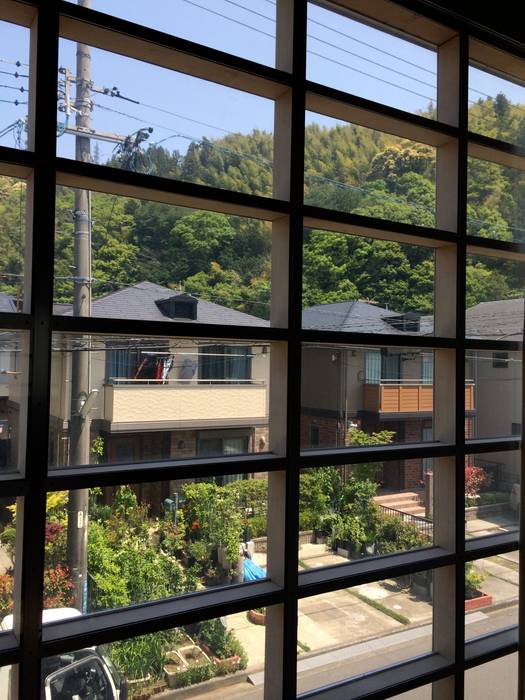 羽鳥の家 House in Hatori , 本間義章建築設計事務所 本間義章建築設計事務所 モダンな 窓&ドア