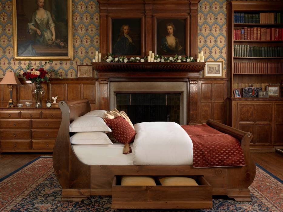 The Camargue Sleigh Bed Revival Beds Quartos clássicos Camas e cabeceiras