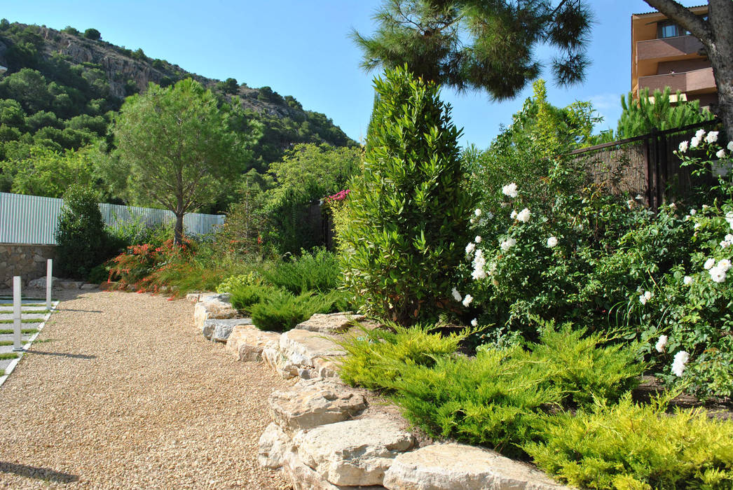 Jardín de matices en villa alicantina, David Jiménez. Arquitectura y paisaje David Jiménez. Arquitectura y paisaje Klassieke tuinen