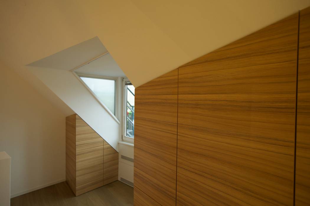 nido, 3rdskin architecture gmbh 3rdskin architecture gmbh Eclectic style corridor, hallway & stairs Storage