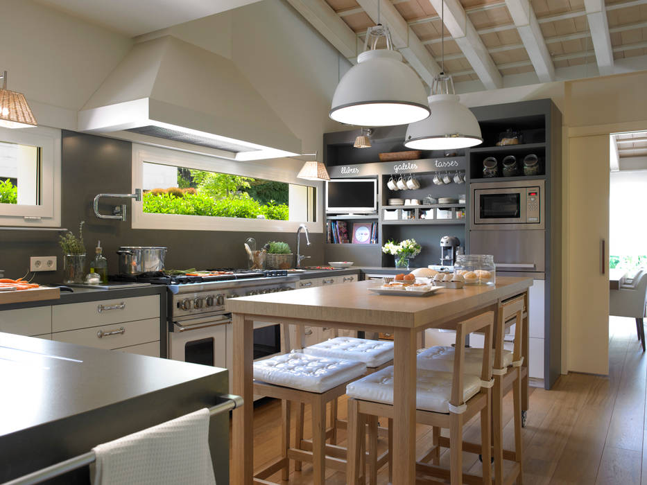 homify Modern kitchen