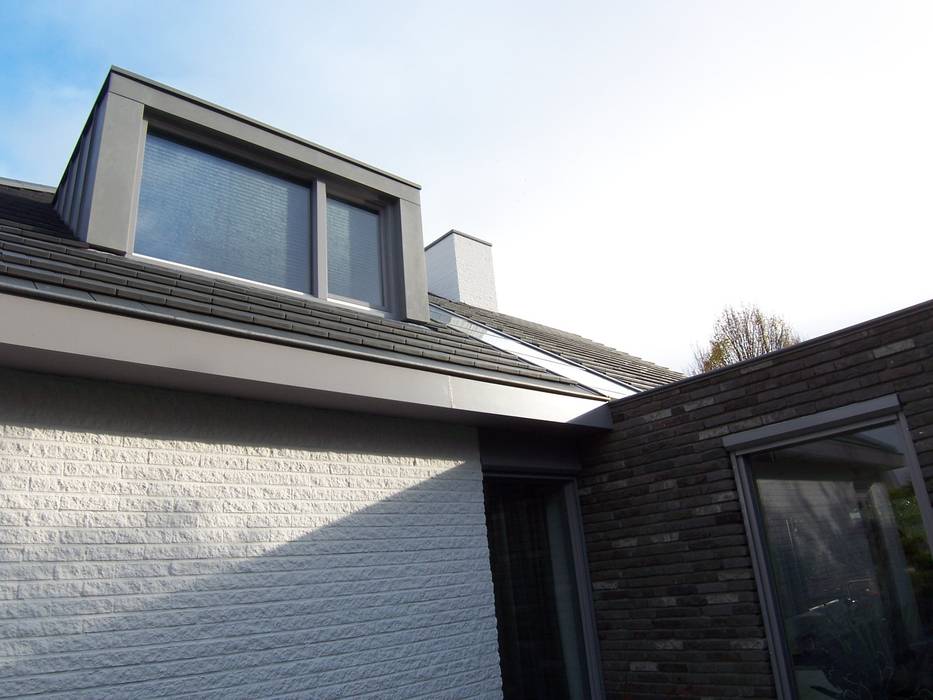 ​UITBREIDING EN UPGRADE VRIJSTAANDE WONING, EIKplan architecten BNA EIKplan architecten BNA