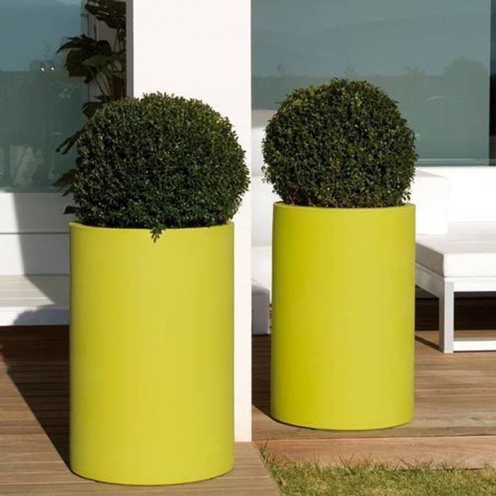 Maceta Cilindro Alto Aigua Maceteros.es Jardines de estilo moderno Floreros y macetas