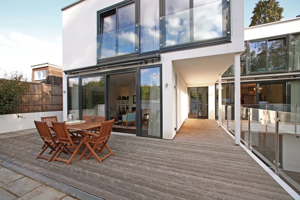 Radlett house, Tye Architects Tye Architects Balcones y terrazas modernos: Ideas, imágenes y decoración