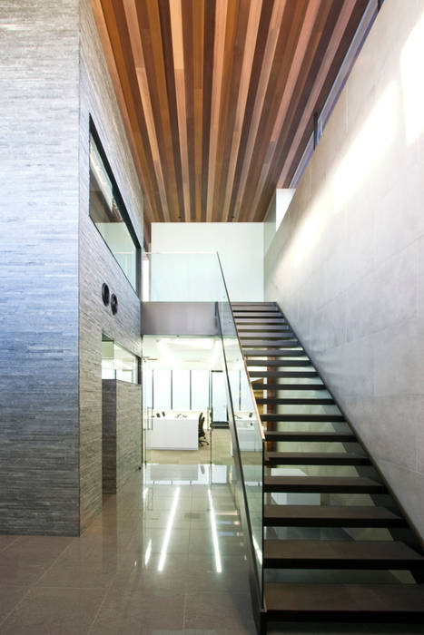 CORE, エスプレックス ESPREX エスプレックス ESPREX モダンスタイルの 玄関&廊下&階段