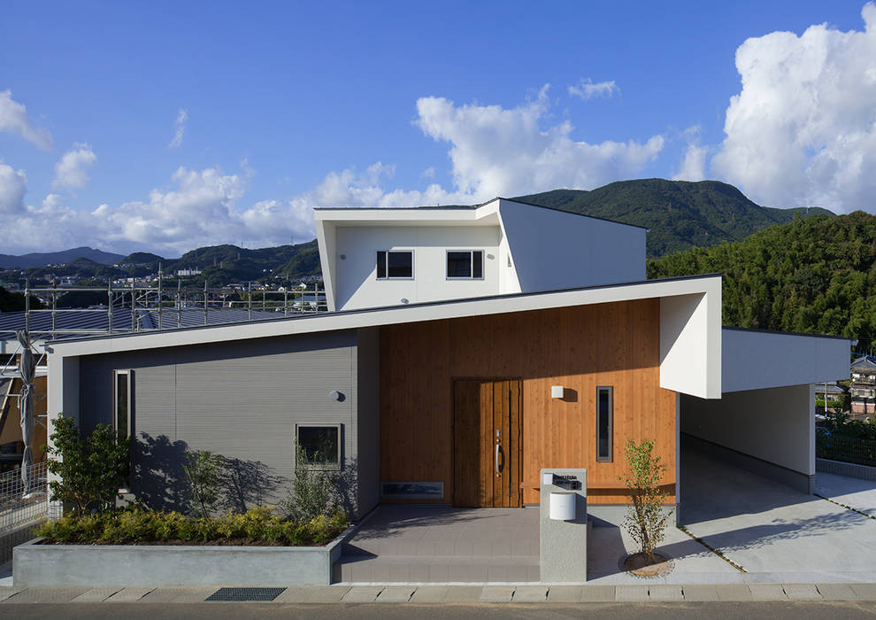 HOUSE IN SHIRATAKE, J.HOUSE ARCHITECT AND ASSOCIATES J.HOUSE ARCHITECT AND ASSOCIATES 現代房屋設計點子、靈感 & 圖片