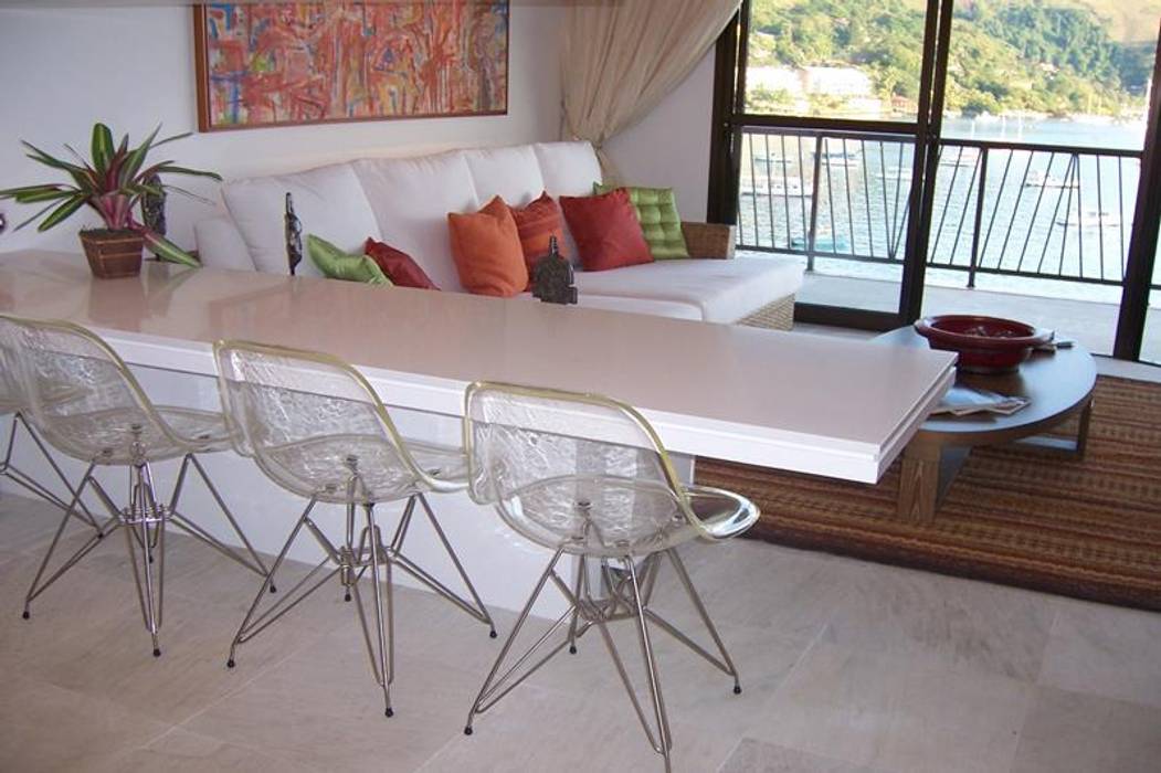 Flat Porto Bali - Angra dos Reis, Cadore Arquitetura Cadore Arquitetura 트로피컬 다이닝 룸