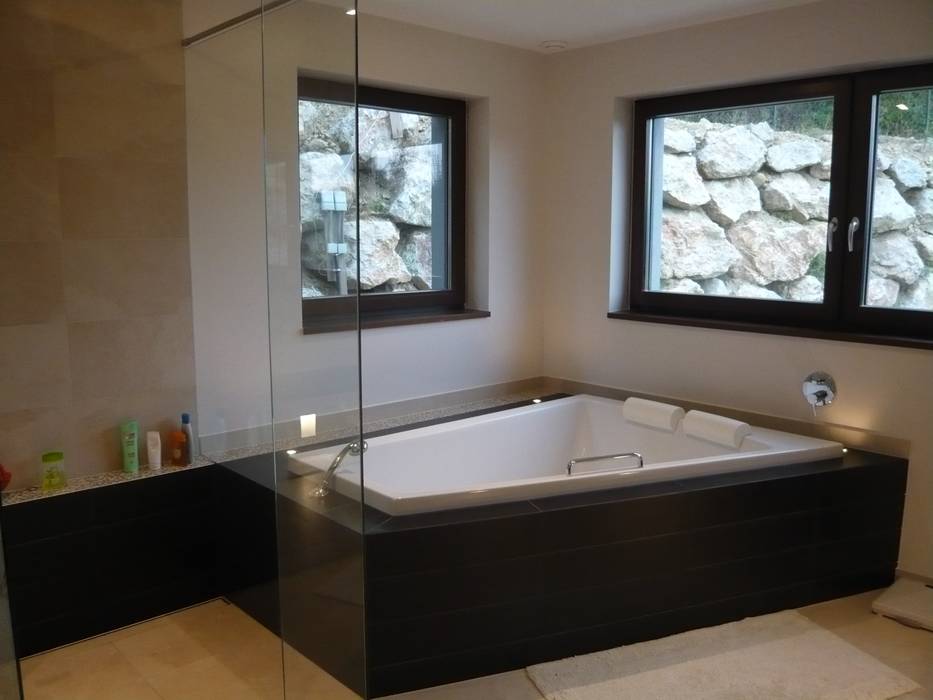 Bad moderne badezimmer von ar-ge schackl modern | homify