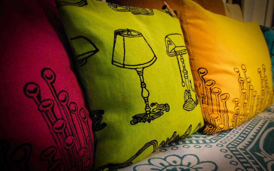 Cushions illustrated exclusively for Chouchette by artists Gabriela Vainsencher and Cristobal Dam Chouchette Modern Evler Aksesuarlar & Dekorasyon