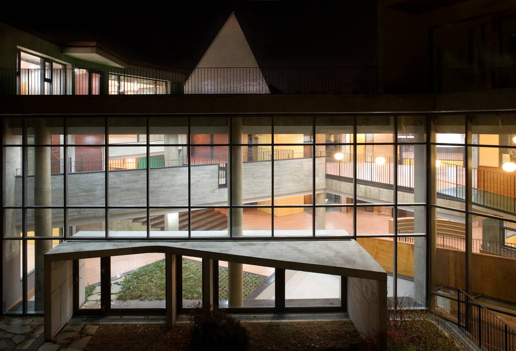 Kindergarten Unmun, ISON ARCHITECTS ISON ARCHITECTS Espacios comerciales Escuelas