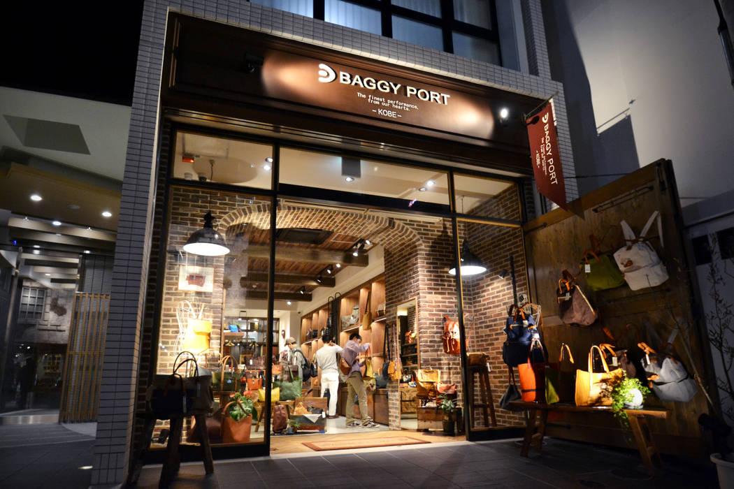 BAGGY PORT 堀江店, TRANSFORM 株式会社シーエーティ TRANSFORM 株式会社シーエーティ Espacios comerciales Galerías y espacios comerciales