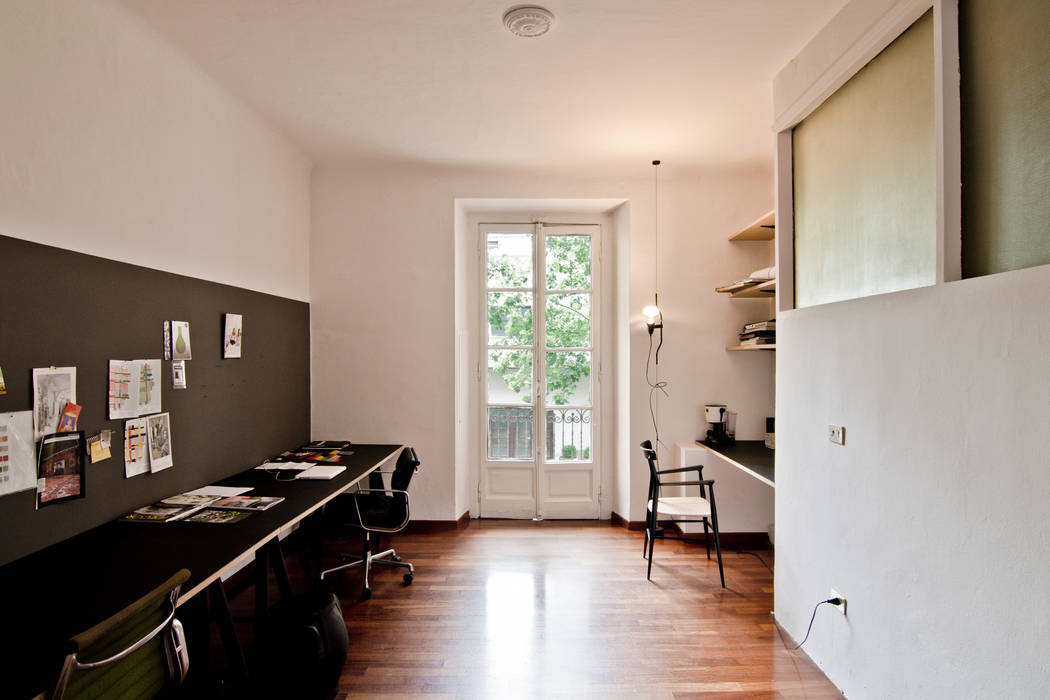 P8 apartment | Segno Italiano® showroom | Milan | studio Segno Italiano® Case in stile mediterraneo Accessori & Decorazioni