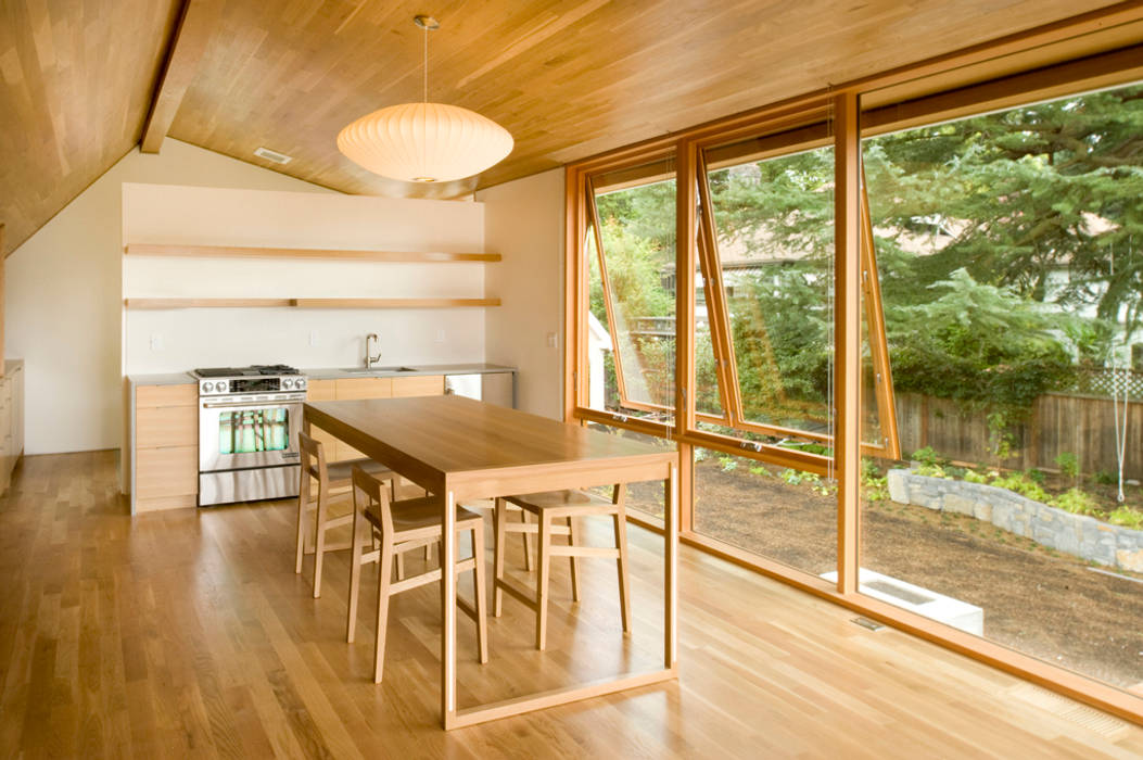 Laurelhurst Carriage House, PATH Architecture PATH Architecture Comedores de estilo moderno