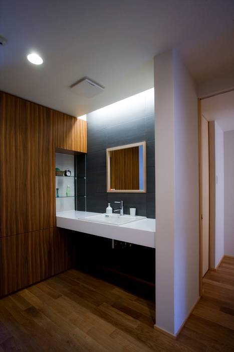 trough, Y.Architectural Design Y.Architectural Design Modern style bathrooms