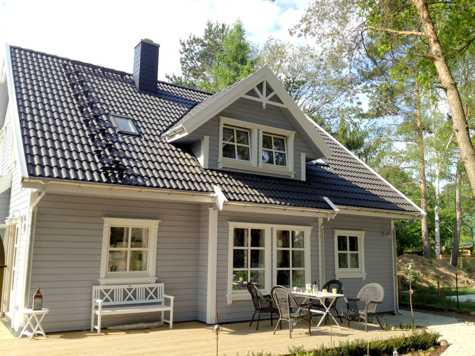 Norwegisches Holzhaus Typ Bjarne, Akost GmbH "Ihr Traumhaus aus Norwegen" Akost GmbH 'Ihr Traumhaus aus Norwegen' Skandynawskie domy