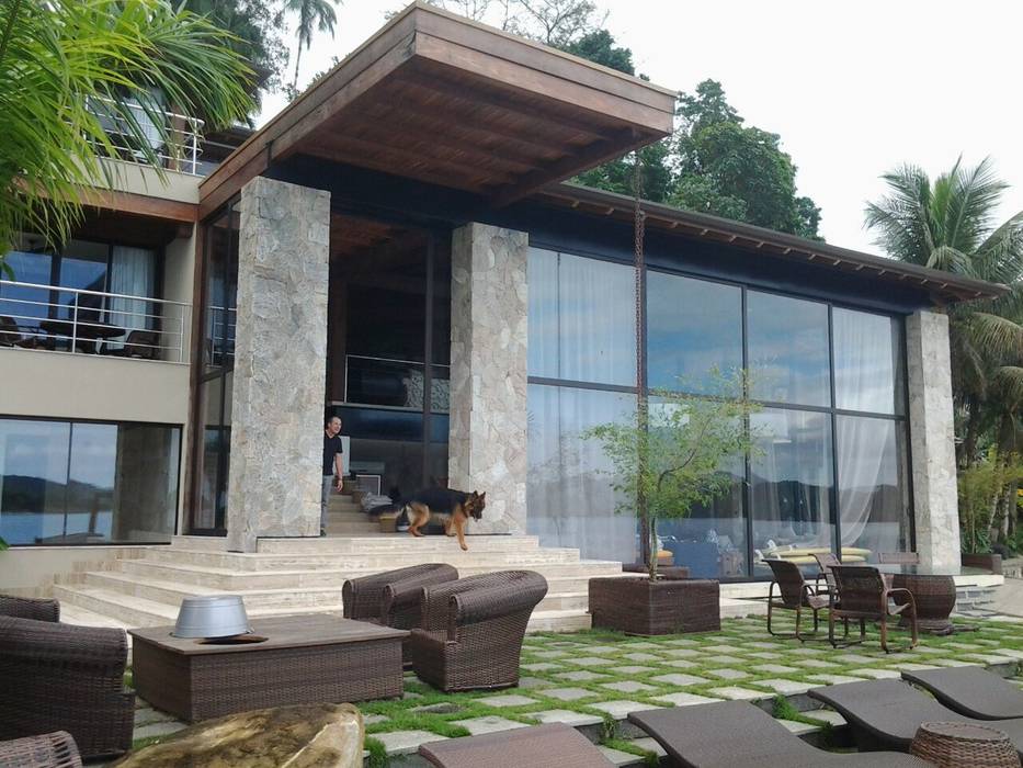 Casa em Angra dos Reis - RJ, CAMASA Marmores & Design CAMASA Marmores & Design Akdeniz Evler