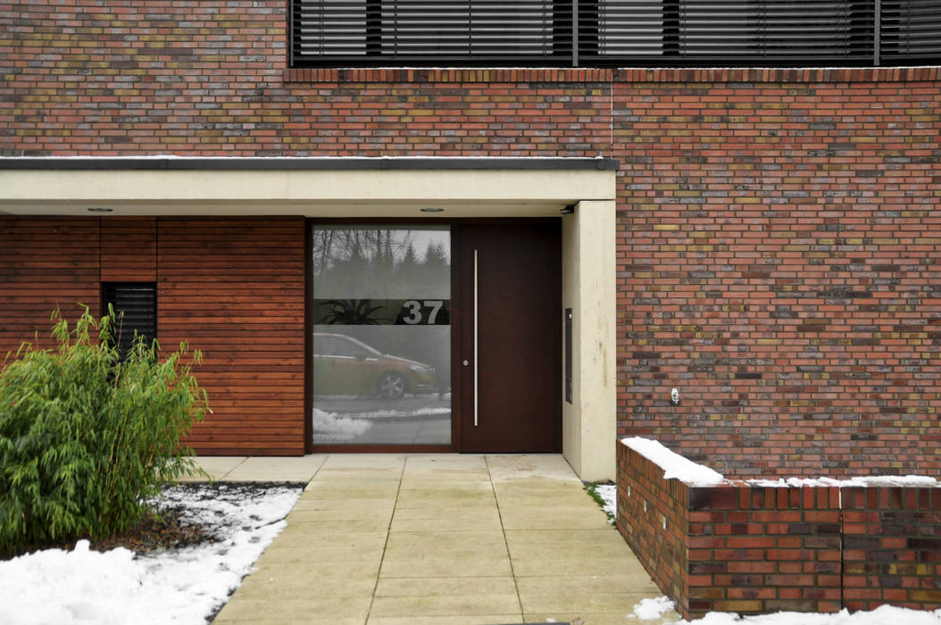 Einfamilienhaus | mit Flair, Lecke Architekten Lecke Architekten Casas estilo moderno: ideas, arquitectura e imágenes