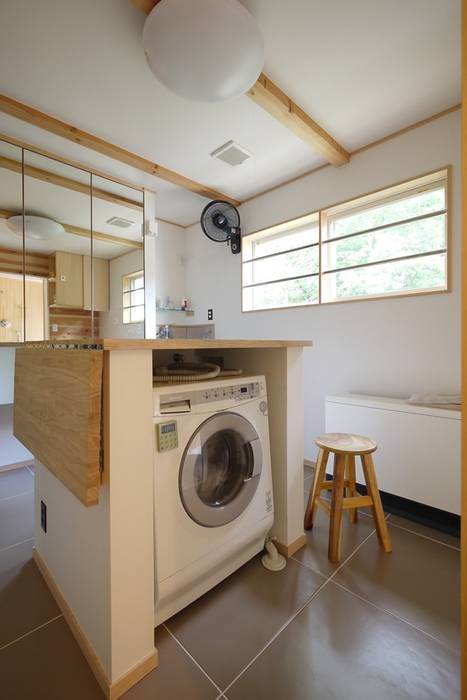 森を望む家, みゆう設計室 みゆう設計室 Scandinavian style bathroom