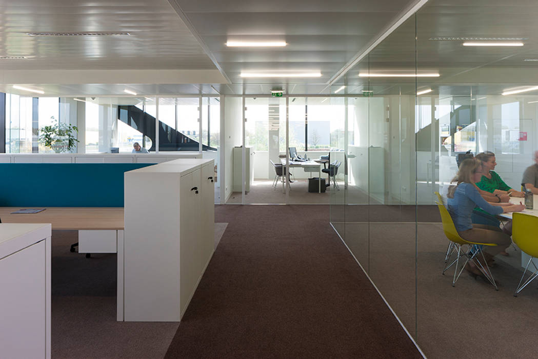 Nextel kantoorproject - Wommelgem (België), PUUR interieurarchitecten PUUR interieurarchitecten Commercial spaces Tòa nhà văn phòng