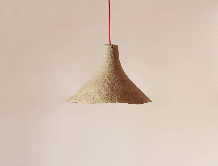 Wisząca lampa z papier mache „Rumcajs” Crea-re Studio Minimalistyczna jadalnia Oświetlenie