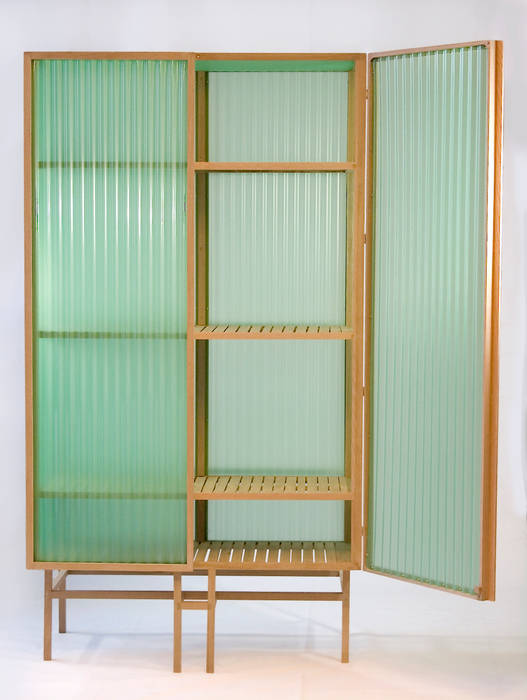 Sine cabinet. , Dik Scheepers Dik Scheepers Ruang Keluarga Modern Cupboards & sideboards