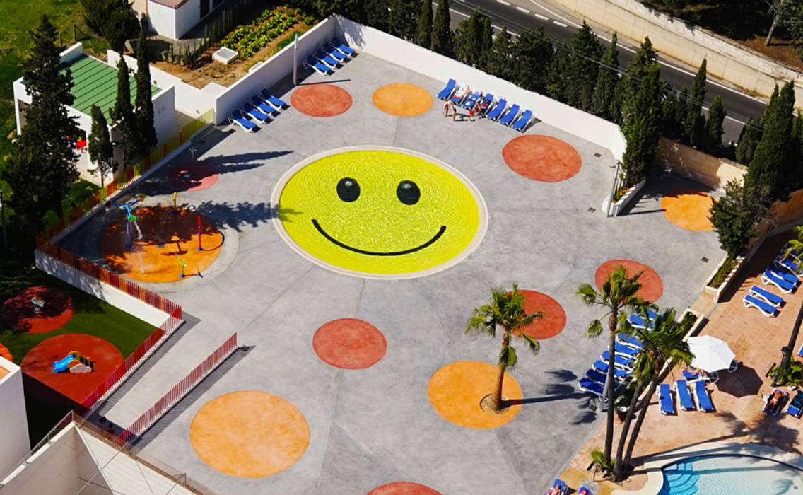 Smile Pool and Playground, A2arquitectos A2arquitectos Басейн
