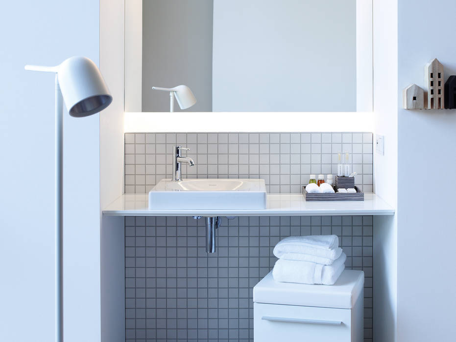 Gastenbadkamers, Duravit Duravit Phòng tắm phong cách hiện đại