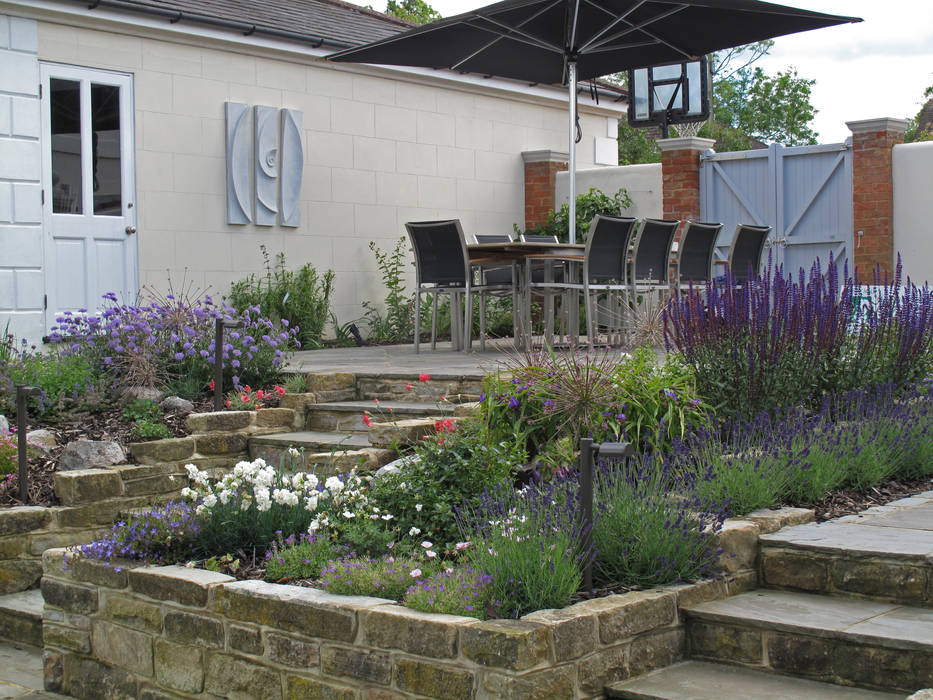 Traditional and Contemporary Mix, Cherry Mills Garden Design Cherry Mills Garden Design Сад