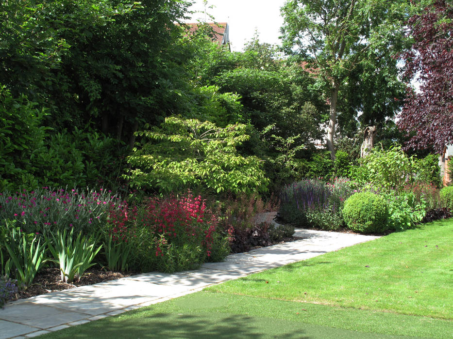 Traditional and Contemporary Mix, Cherry Mills Garden Design Cherry Mills Garden Design 컨트리스타일 정원