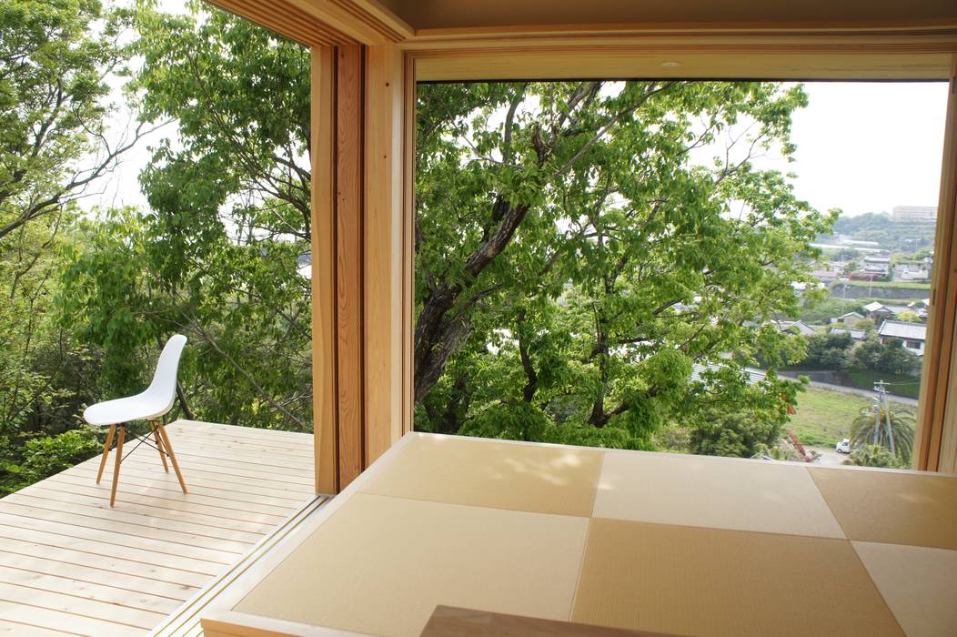 Tei dining room キリコ設計事務所 Asian style balcony, veranda & terrace