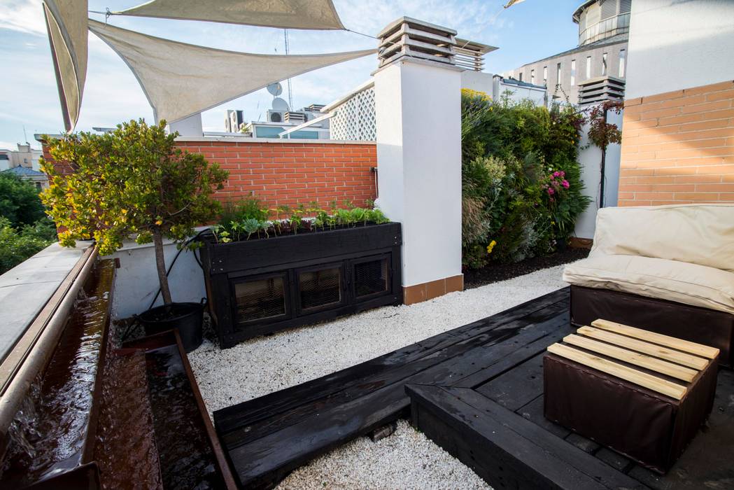 Terraza Mediterranea Sostenible, thesustainableproject thesustainableproject 露臺