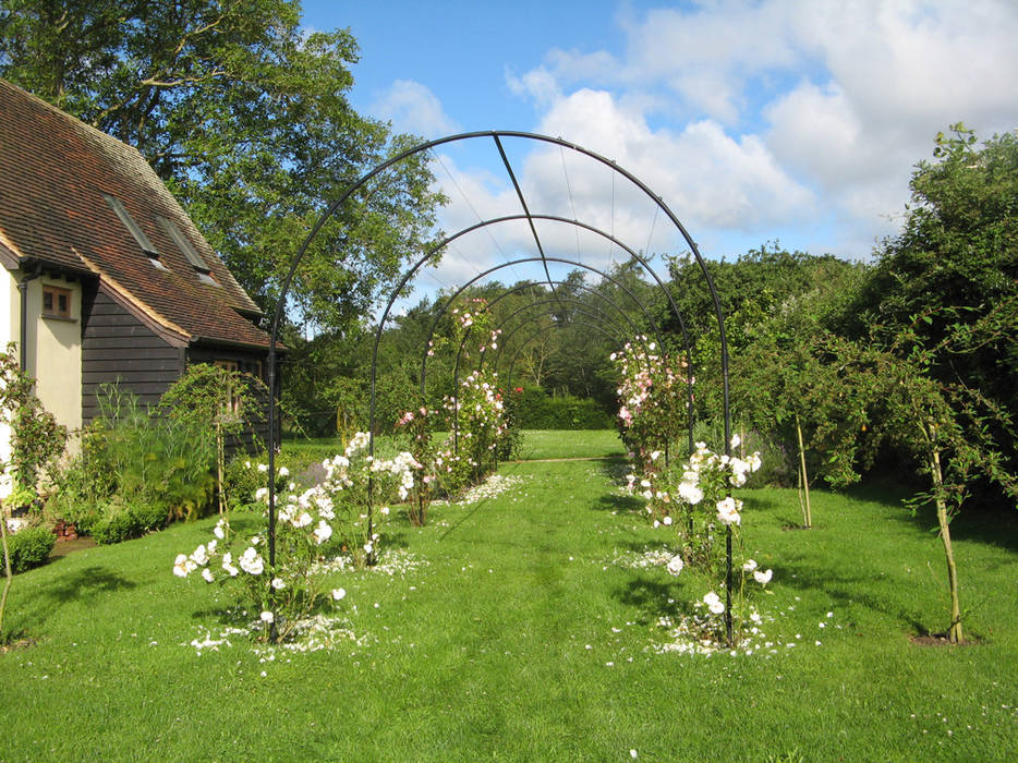 IJLA - Manor House, IJLA IJLA Garten im Landhausstil