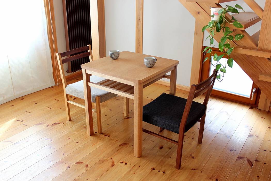 Table, desk, trusty wood works trusty wood works Comedores de estilo ecléctico Mesas