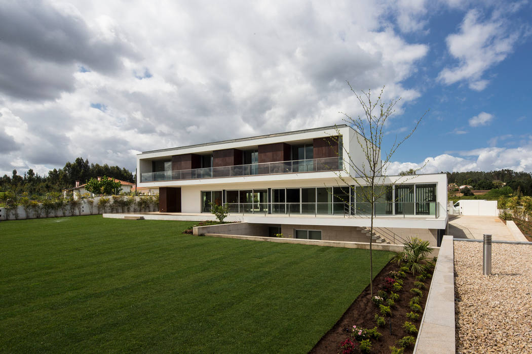 Casa PL, Atelier d'Arquitetura Lopes da Costa Atelier d'Arquitetura Lopes da Costa Moderne huizen