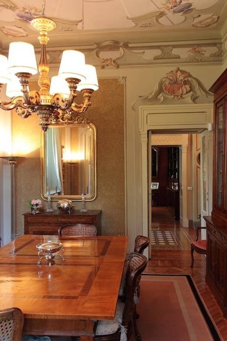 Villa Liberty in campagna, Francesca Bonorandi Francesca Bonorandi Classic style dining room